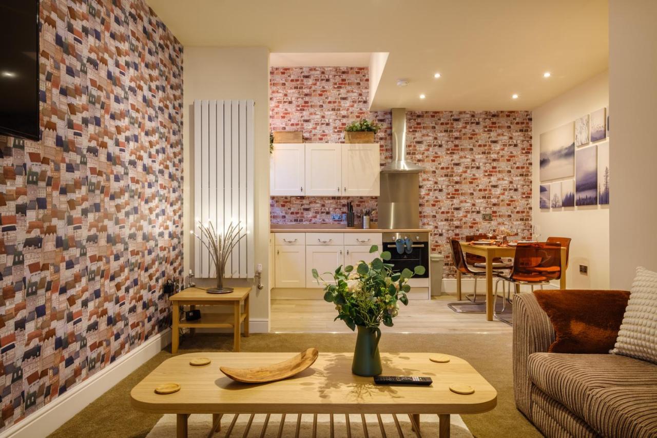 Flat 2, The Old Antiques Warehouse - Free Off-Site Health Club Access With Pool, Sauna, Steam Room & Gym 鲍内斯温德米尔 外观 照片