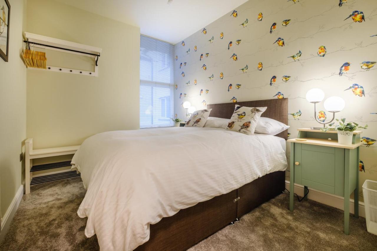 Flat 2, The Old Antiques Warehouse - Free Off-Site Health Club Access With Pool, Sauna, Steam Room & Gym 鲍内斯温德米尔 外观 照片