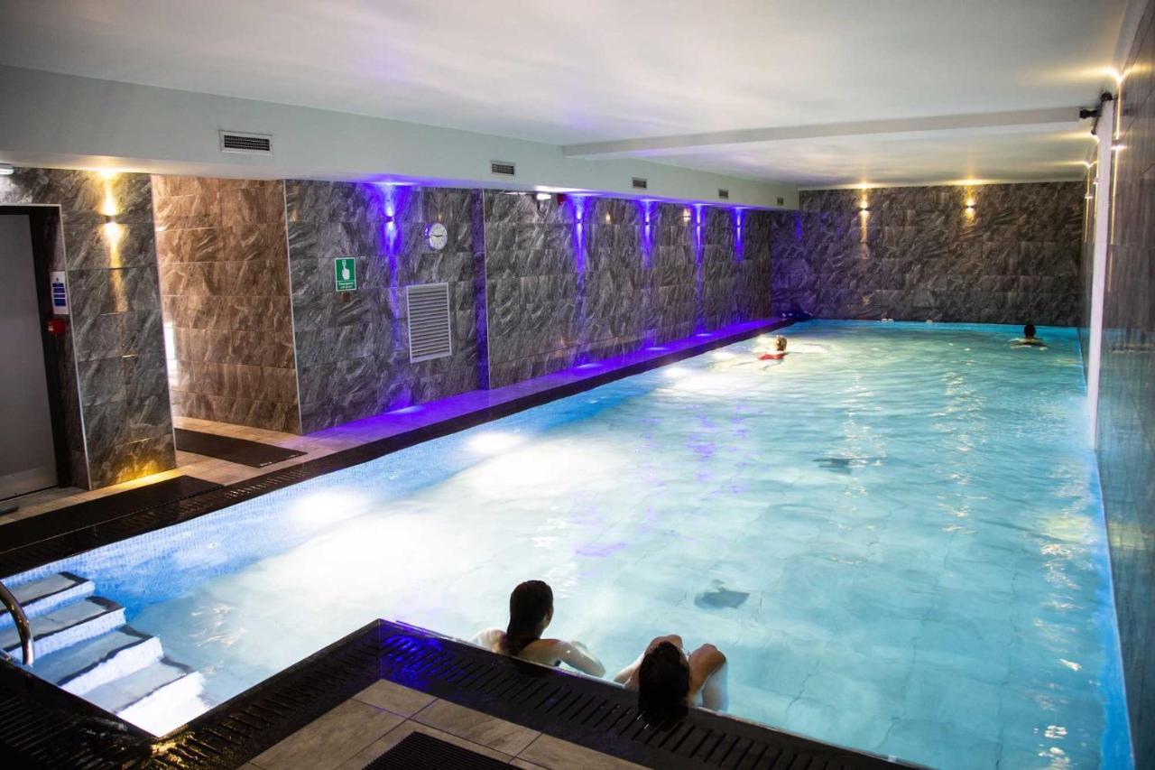 Flat 2, The Old Antiques Warehouse - Free Off-Site Health Club Access With Pool, Sauna, Steam Room & Gym 鲍内斯温德米尔 外观 照片